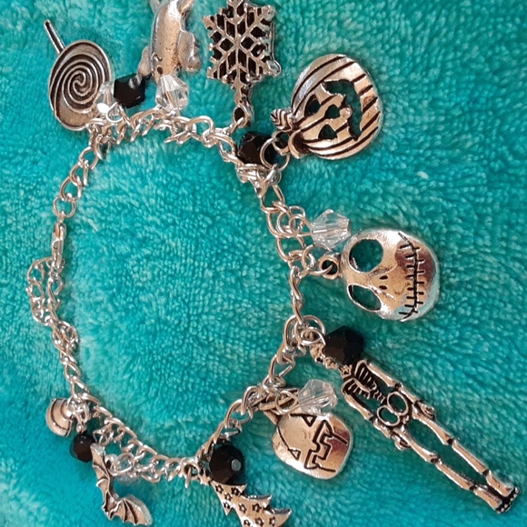 NWT Nightmare Before Christmas  Bracelet - Picture 2 of 4